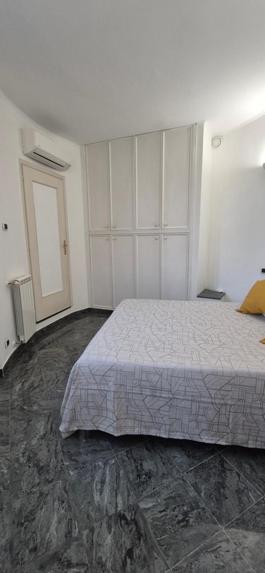 Guru Mostacciano Roma