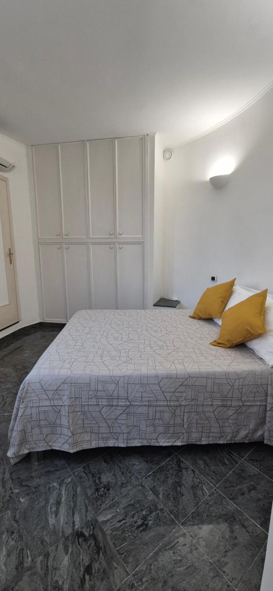 Guru Mostacciano Roma